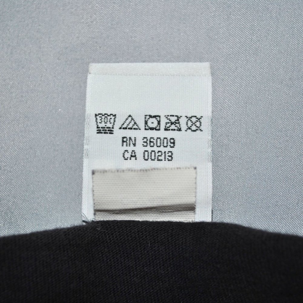 Vintage Calvin Klein Jeans Shirt Size Medium Spell Out Logo Tee - Picture 5 of 7